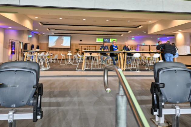 Round 18 - Eels v Sea Eagles - Cumberland Lounge - Image 9